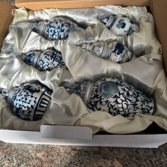 Frontgate ginger jar accent ornaments (12 total, 2 sets of 6) - Picture 5 of 11